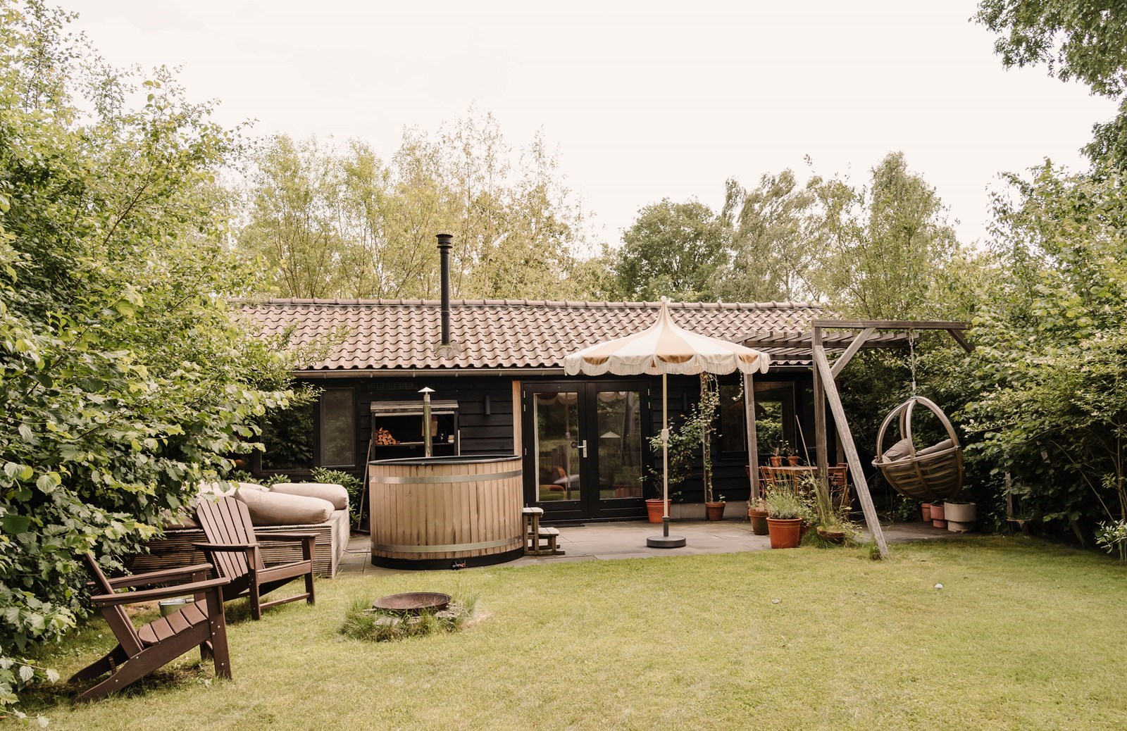Heerlijk natuurhuisje met hottub