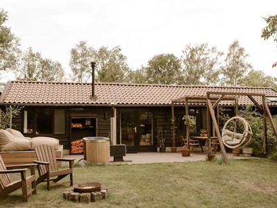 Heerlijk natuurhuisje met hottub Heerlijk natuurhuisje met hottub