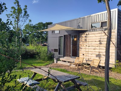 Tiny house op wielen met hottub en een heerlijk vrij uitzicht Tiny house op wielen met hottub en een heerlijk vrij uitzicht