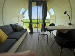 Uniek Tiny eco house in de vorm van een boomstam Uniek Tiny eco house in de vorm van een boomstam
