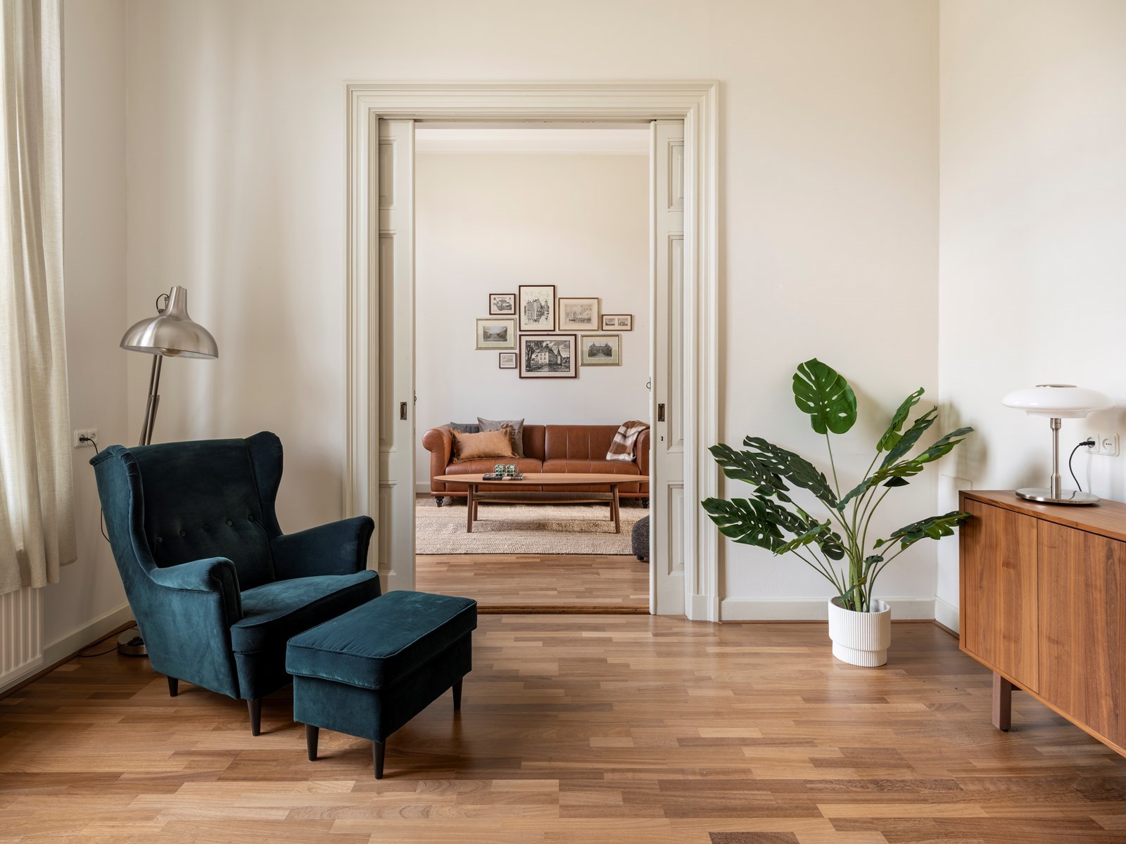 Uniek overnachten in de voormalige Koetsenstalling met uitzicht op een 17e eeuws kasteel