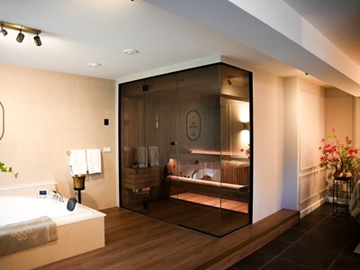 Privé wellness suite met whirlpool en Finse sauna Privé wellness suite met whirlpool en Finse sauna
