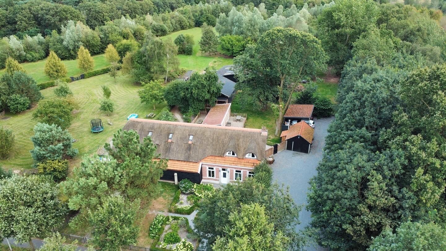 Overnachten in een romantische bedstee op een landgoed
