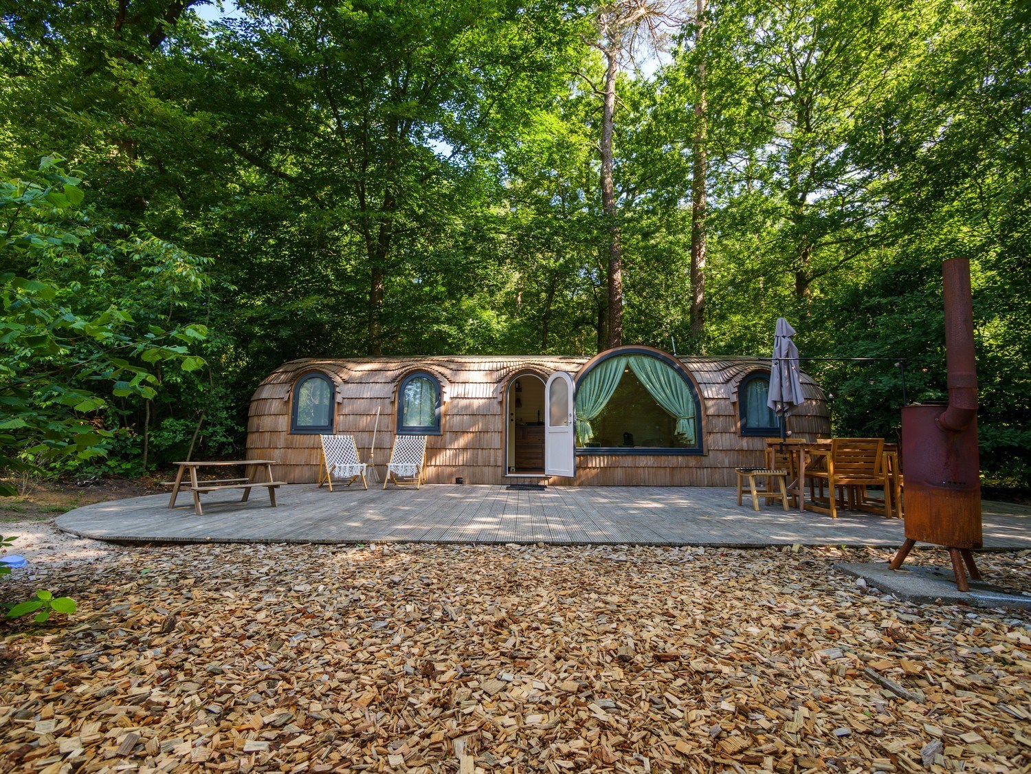 Iglu cabin voor het hele gezin midden in het bos van Drenthe