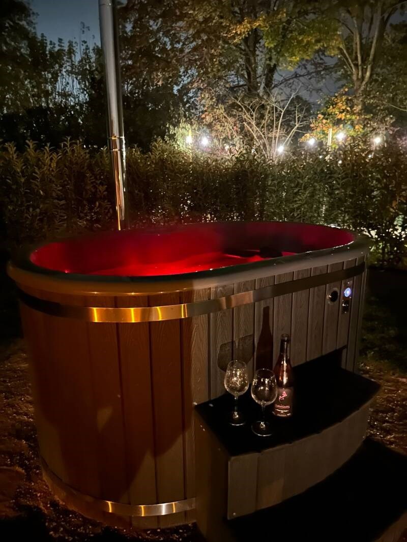 Slapen in een Engelse Dubbeldekkerbus en bubbelen in de hottub