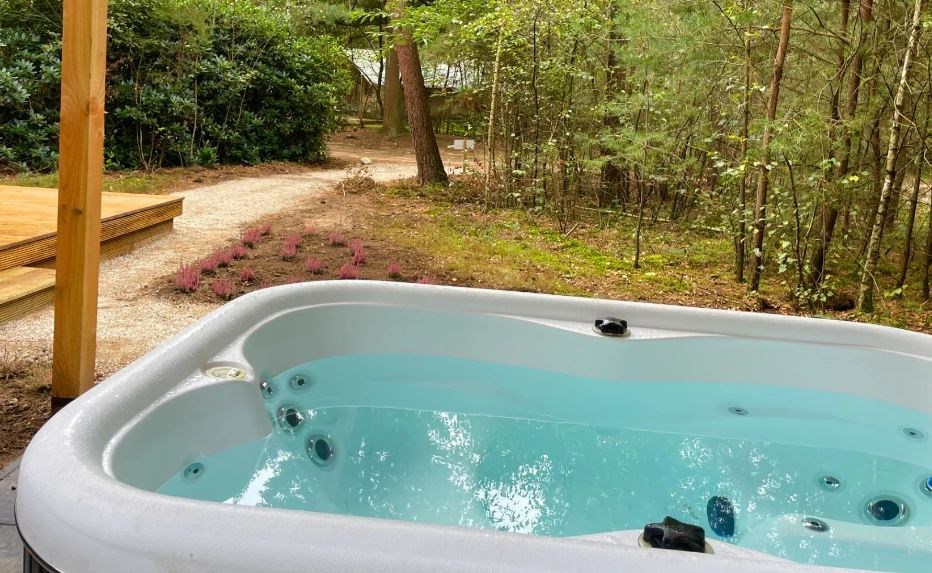 Diamant vorm Tiny house met jacuzzi