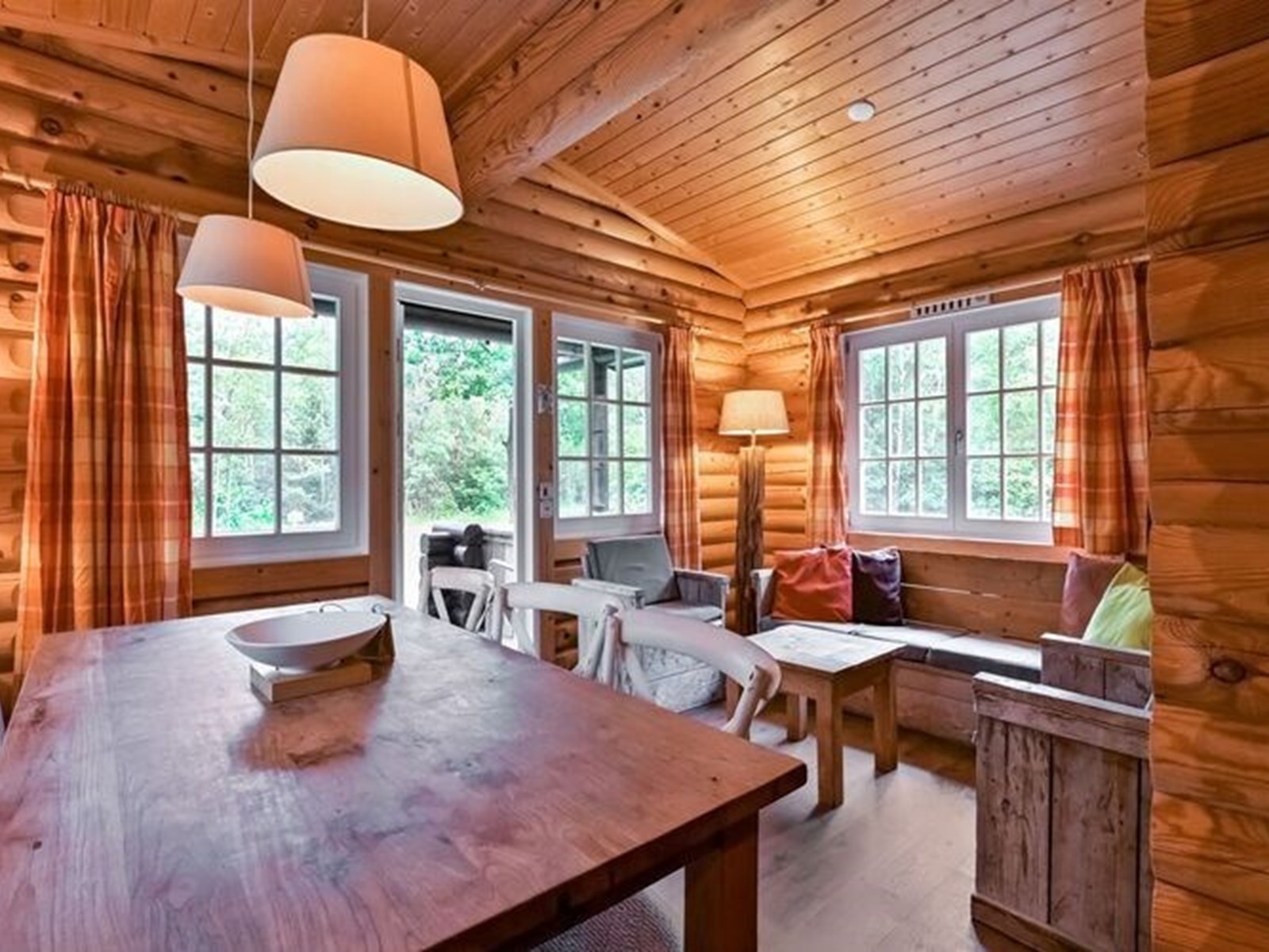 Scandinavische Lodge met hottub