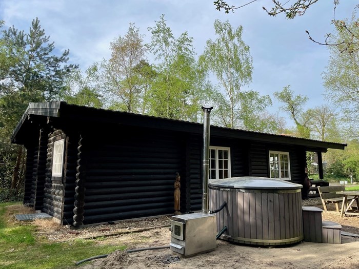 Scandinavische Lodge met hottub Scandinavische Lodge met hottub