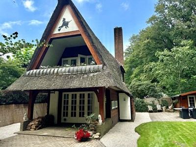 Sfeervol Hans & Grietje huisje uit 1930 Sfeervol Hans & Grietje huisje uit 1930