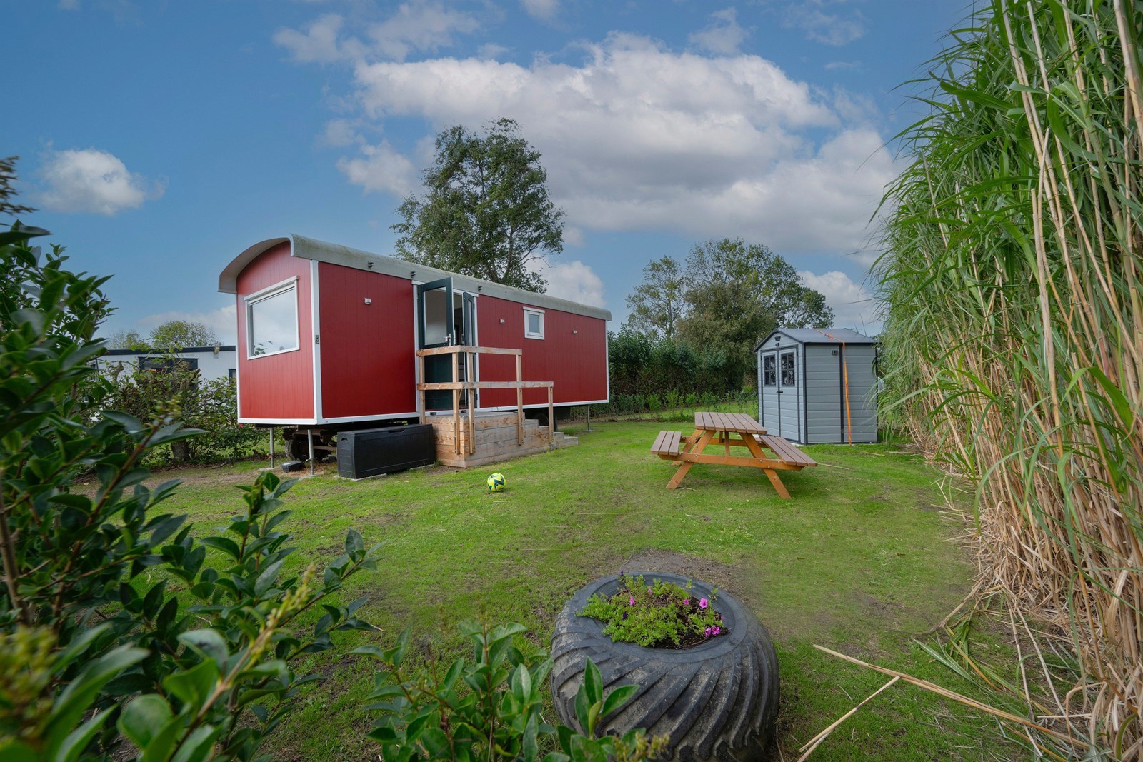 Origineel overnachten in een knusse Pipowagen bij de boer