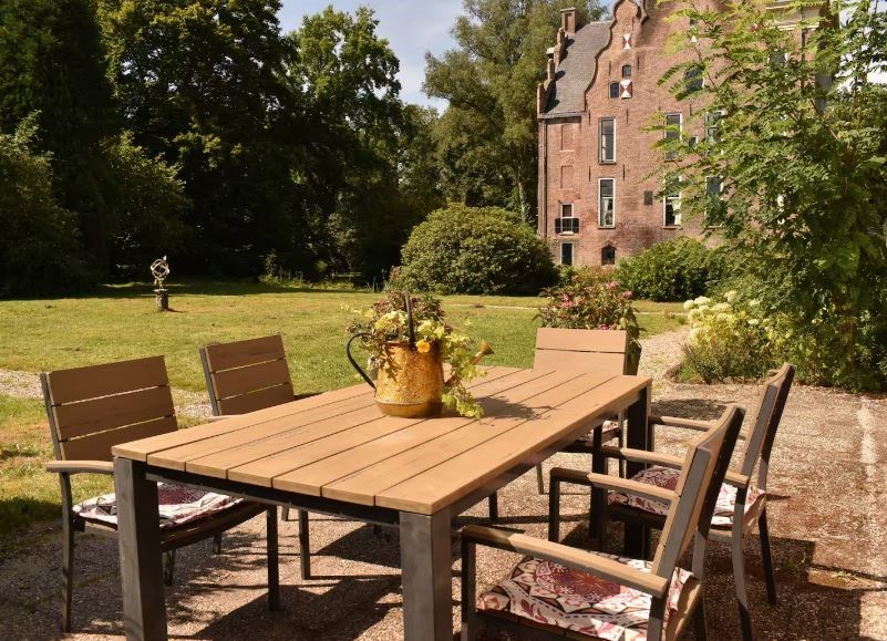 Overnachten in een Orangerie uit 1557 op het landgoed van een kasteel
