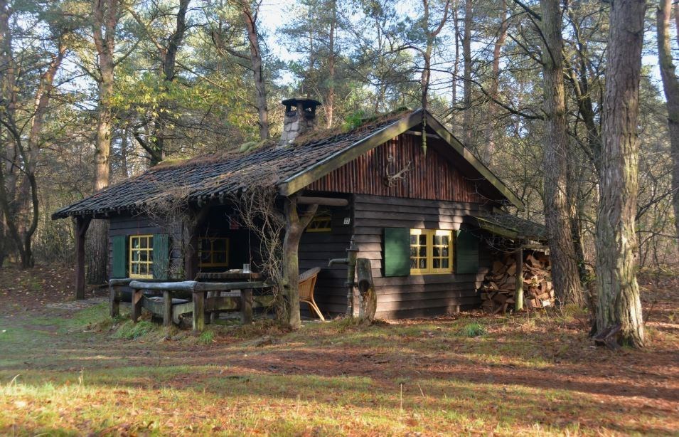 Overnachten in een sfeervolle back to basic Boshut