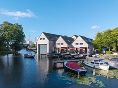 Vakantiehuisje voor 4 personen aan de Elfstedenroute met je eigen elektrische bootje Vakantiehuisje voor 4 personen aan de Elfstedenroute met je eigen elektrische bootje