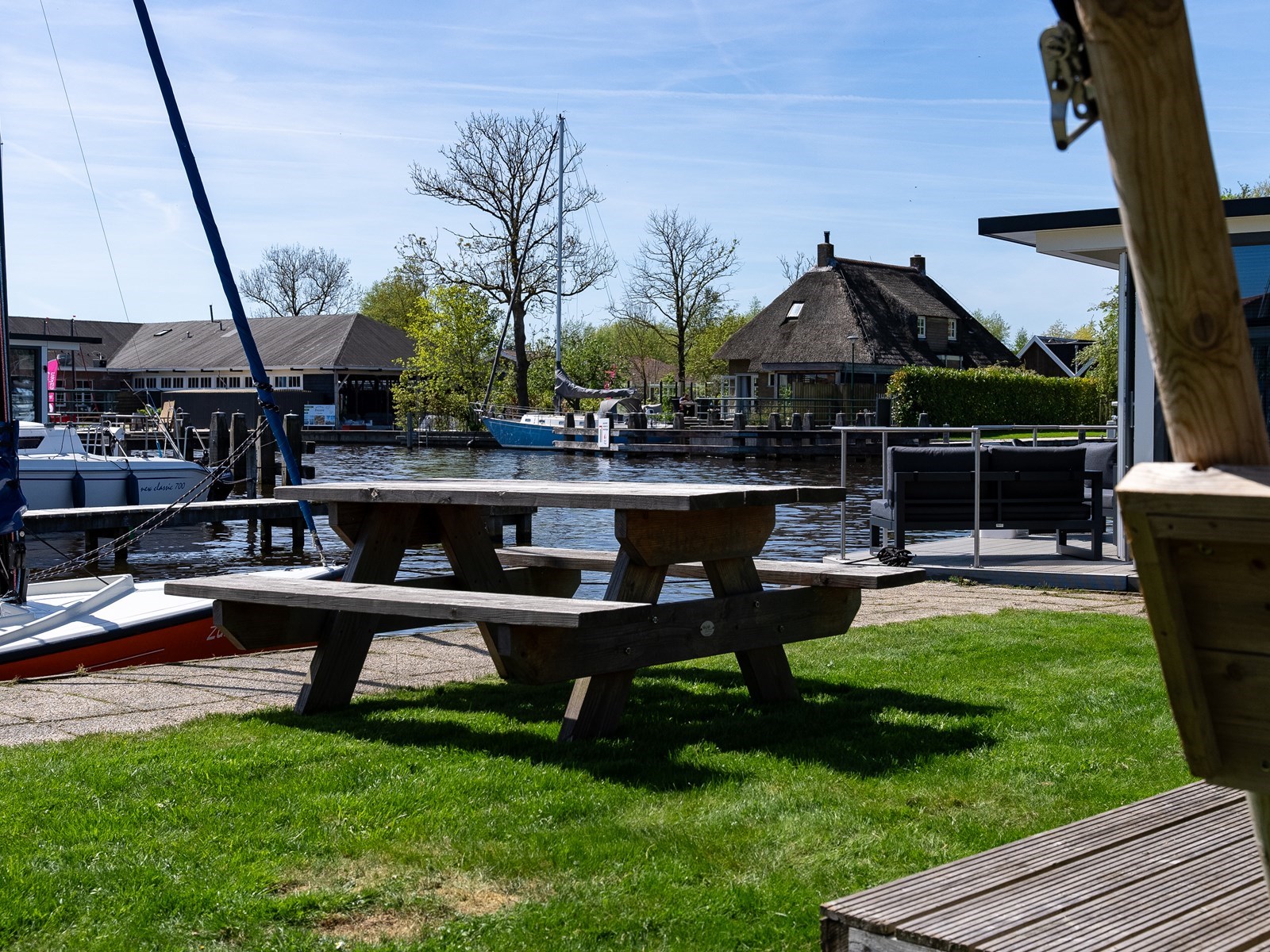 Glamping in een safaritent in de jachthaven van Heeg