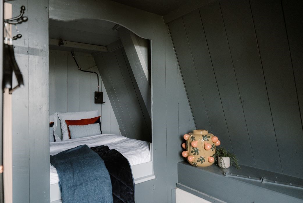 Origineel overnachten in een Waterwipmolen met uitzicht over de polder