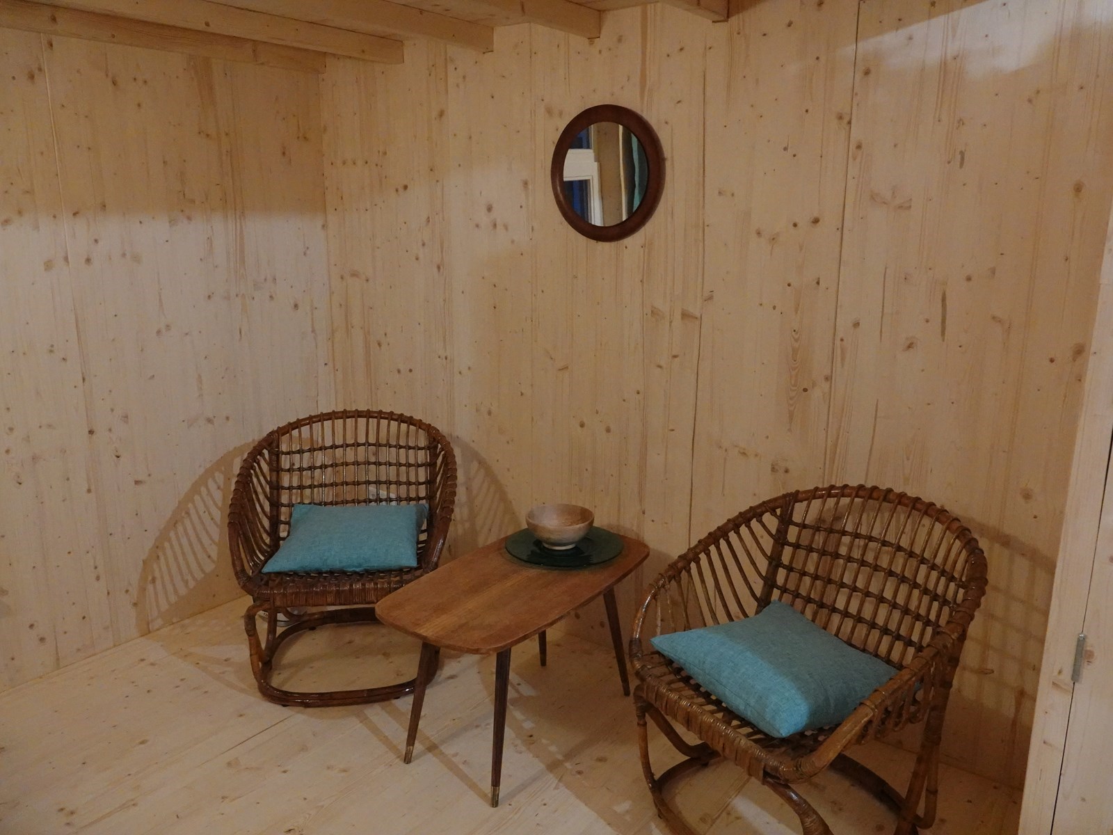 Origineel overnachten in een zelfgemaakt biobased tiny house