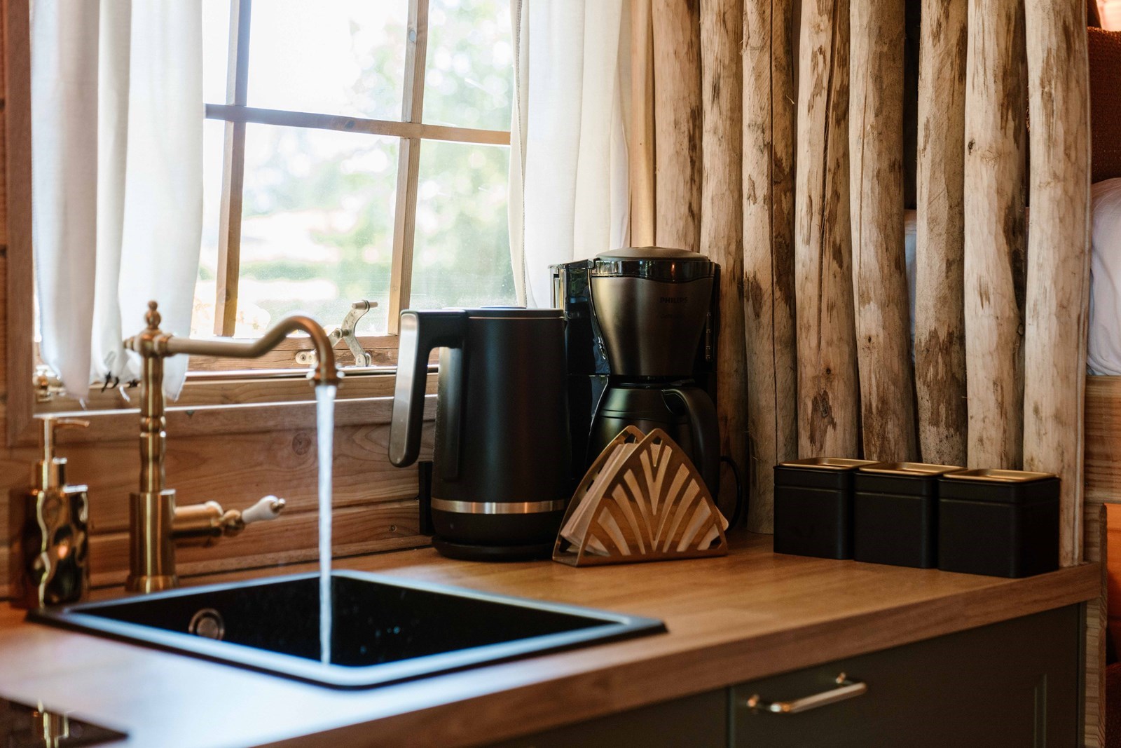 Slapen in een bijzondere houten cabin