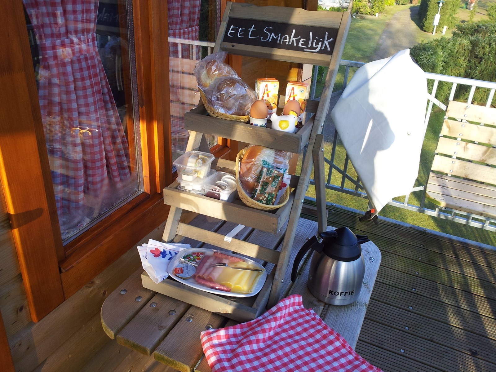 Unieke Boomkampeerton op 6 meter hoogte