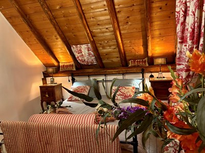 Franse kamer in een Rijksmonument met een koninklijk verleden Franse kamer in een Rijksmonument met een koninklijk verleden