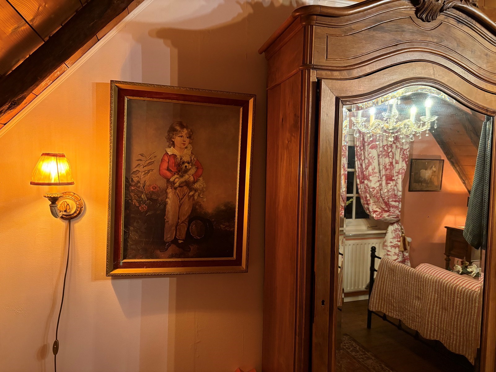 Franse kamer in een Rijksmonument met een koninklijk verleden
