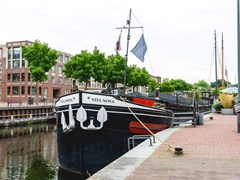 Slapen in een scheepshut in het hartje van de stad Slapen in een scheepshut in het hartje van de stad