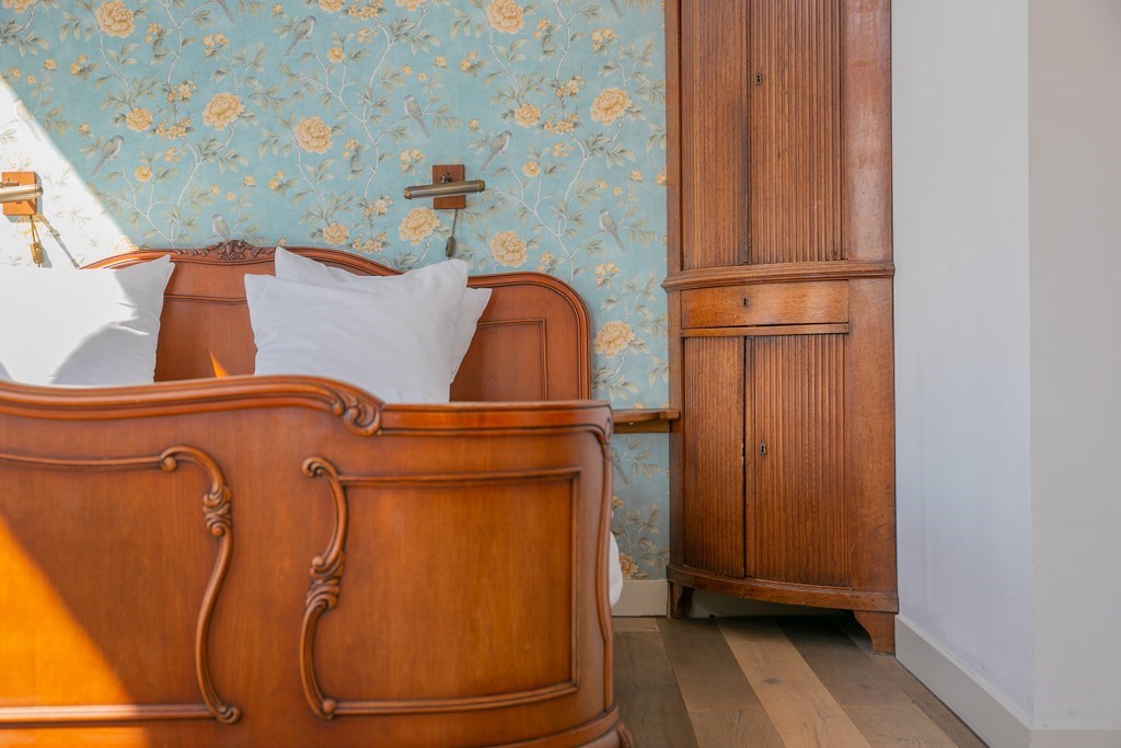 Prachtige suite in een boutique hotel in hartje Friesland aan het vaarwater met een prachtig uitzicht