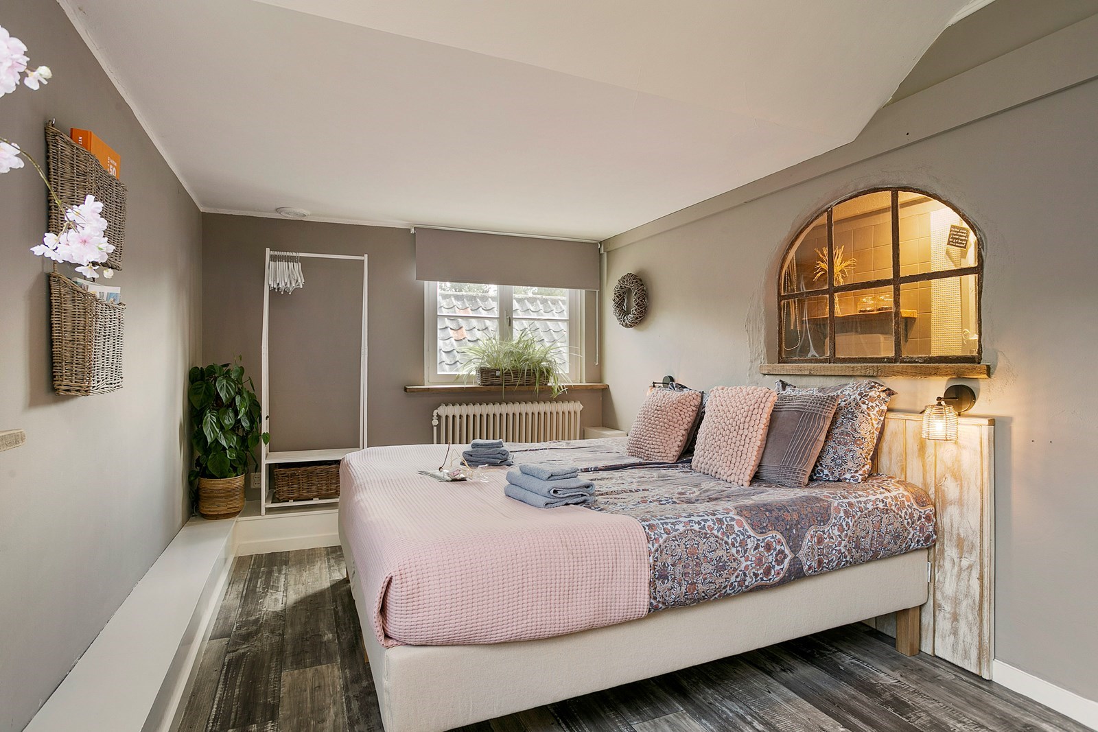 B&B kamer in een unieke carréboerderij uit 1500 in Limburg