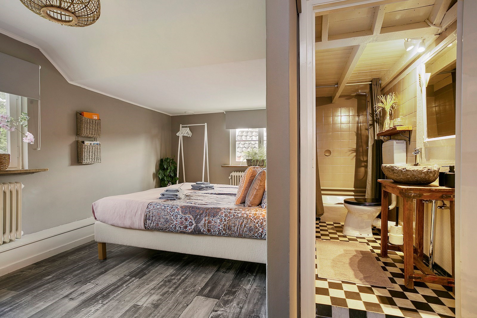 B&B kamer in een unieke carréboerderij uit 1500 in Limburg