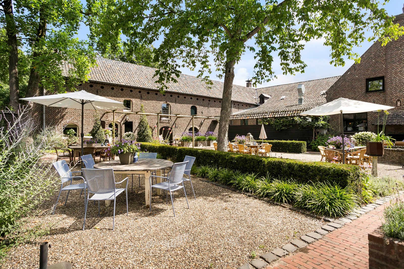 Luxe B&B kamer in een unieke carréboerderij uit 1500 in Limburg