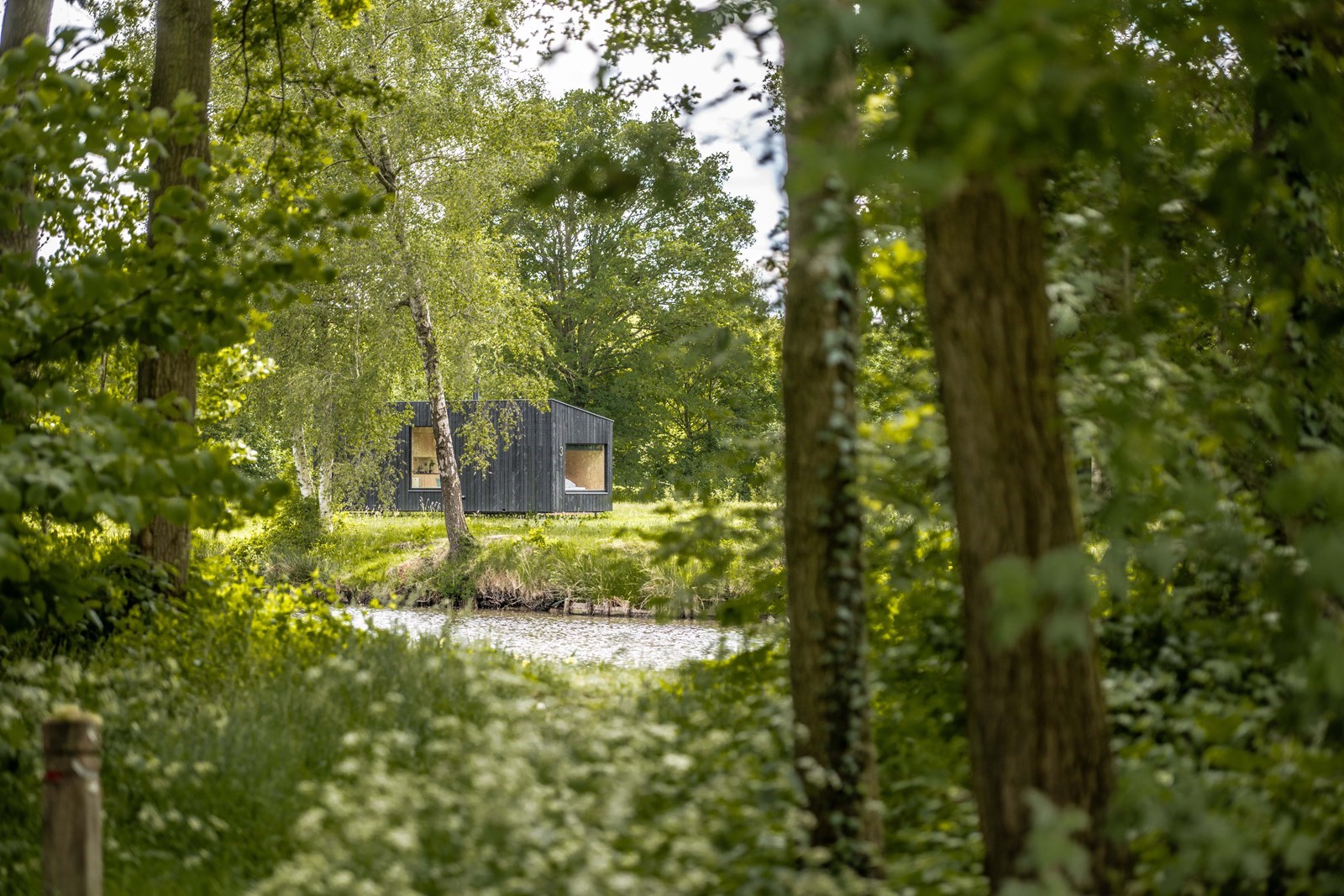 Een uniek offgrid avontuur in een Twente Cabin