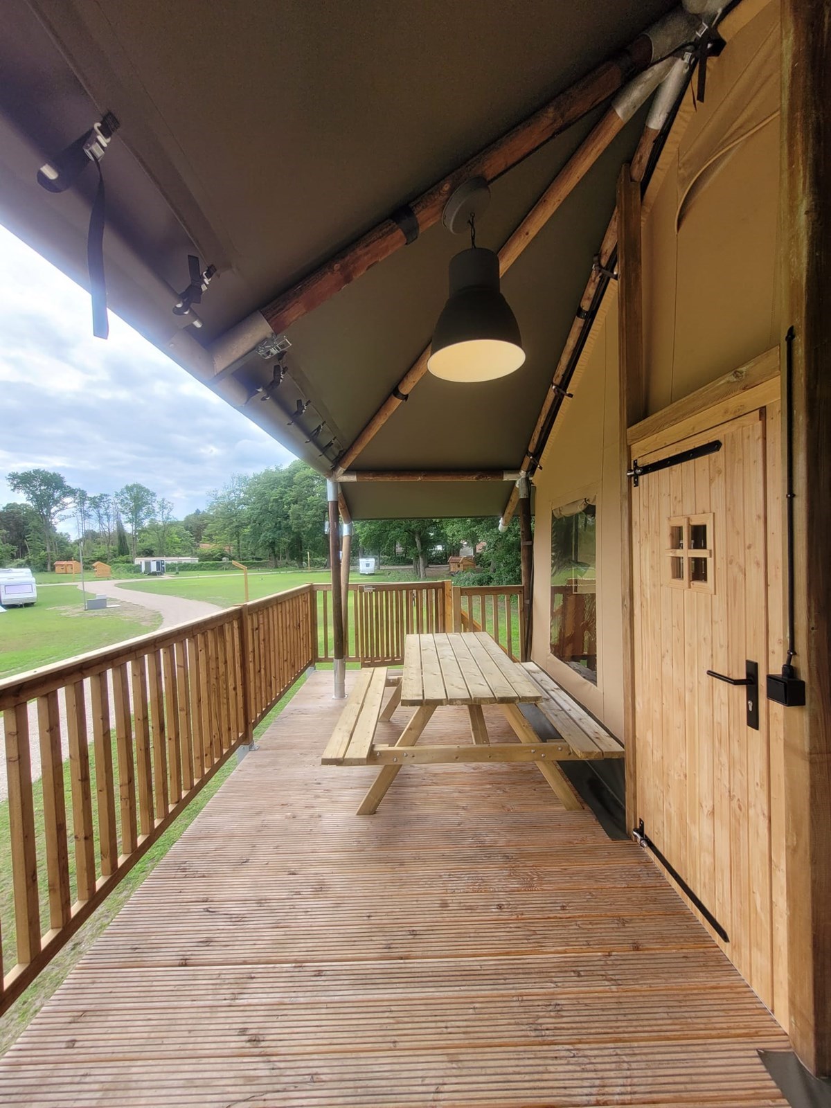 Glamping in een Safari Boomhut