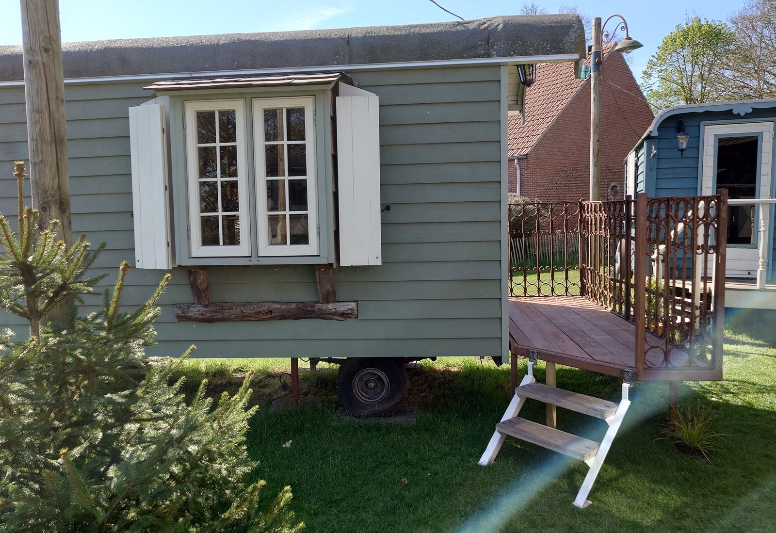 Overnachten als Burgemeester van een minidorpje van Pipowagens - helemaal voor jezelf  