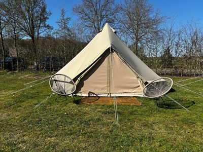 Overnachten in een Bell tent op een plek waar je helemaal zen wordt Overnachten in een Bell tent op een plek waar je helemaal zen wordt