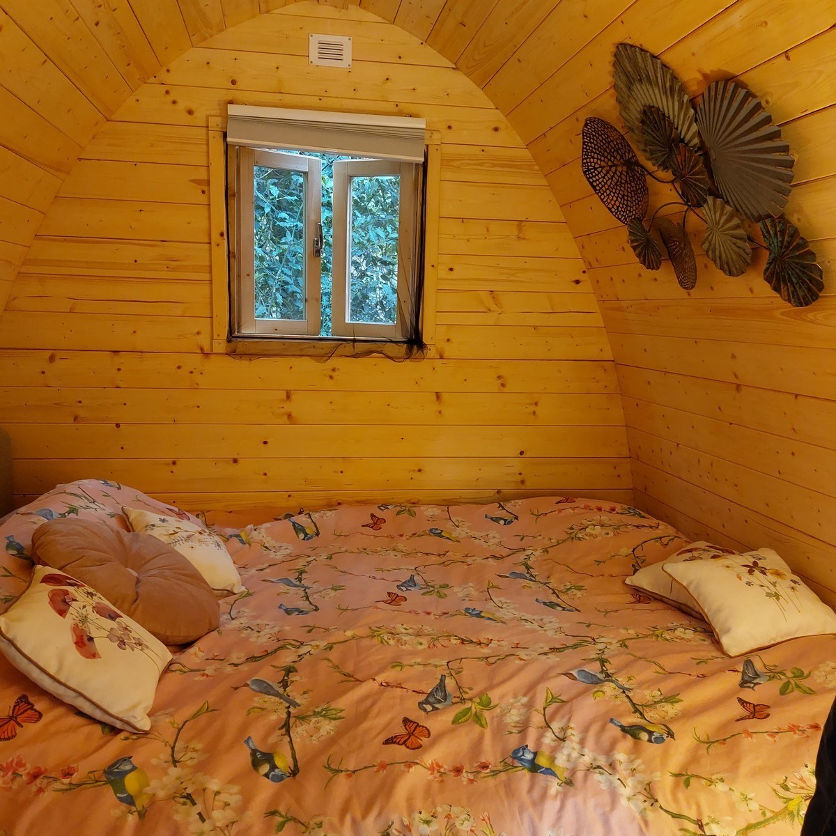 Origineel overnachten in een POD met privé sanitair