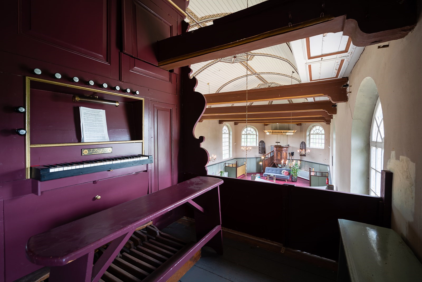 Overnachten in een middeleeuwse Kerk en spelen op het historische kerkorgel