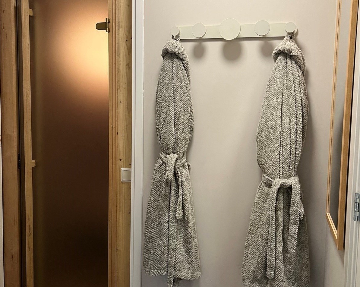 Wellness suite met bubbelbad, bioscoop & sauna