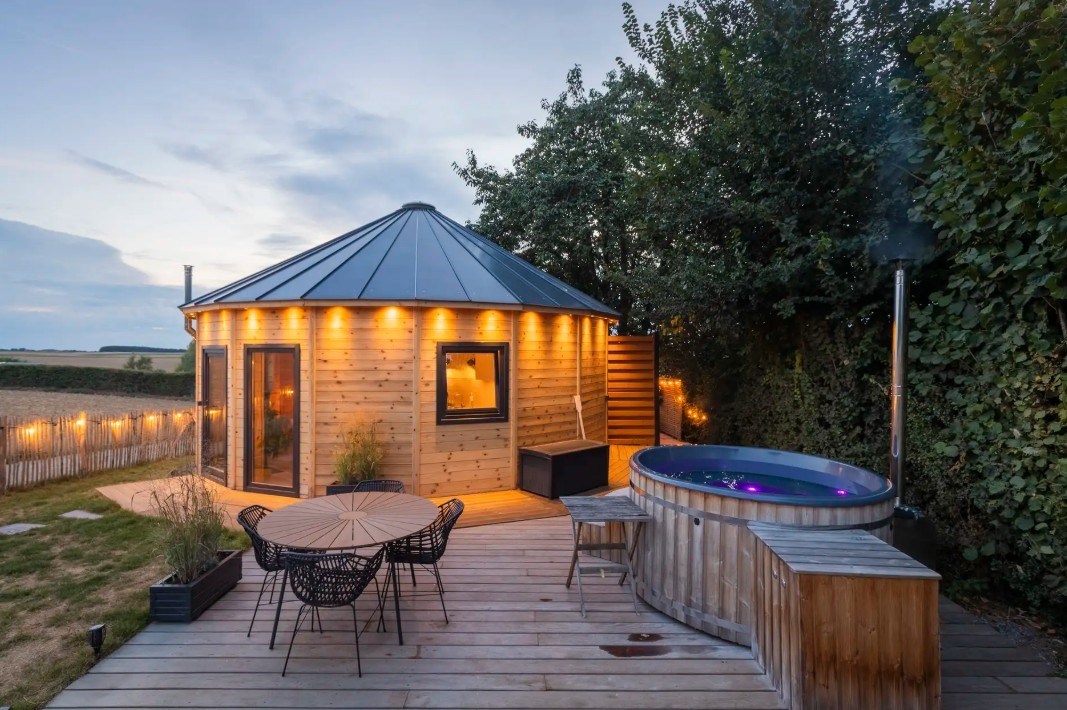 Unieke wellness Yurt met hottub en sauna