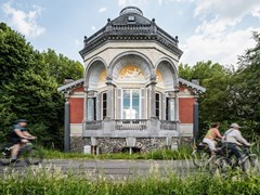 Vorstelijk overnachten in een 18e eeuws Paviljoen aan de Schelde met historische tuin en spiegelvijver Vorstelijk overnachten in een 18e eeuws Paviljoen aan de Schelde met historische tuin en spiegelvijver