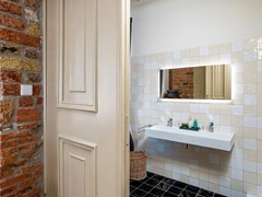 Unieke kamer in een 17e-eeuws rechthuis in Friesland Unieke kamer in een 17e-eeuws rechthuis in Friesland