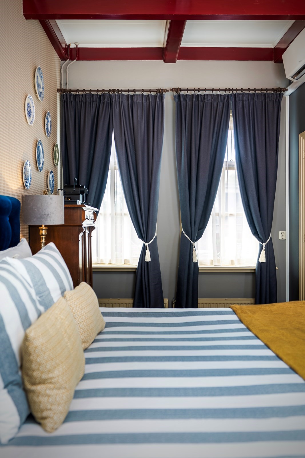 Unieke kamer in een 17e-eeuws rechthuis in Friesland