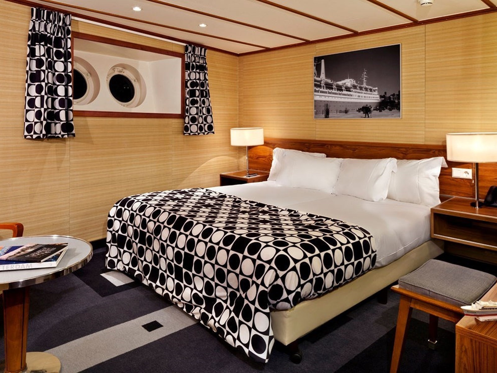 Overnachten op het oude vlaggenschip van de Holland Amerika Lijn in Rotterdam