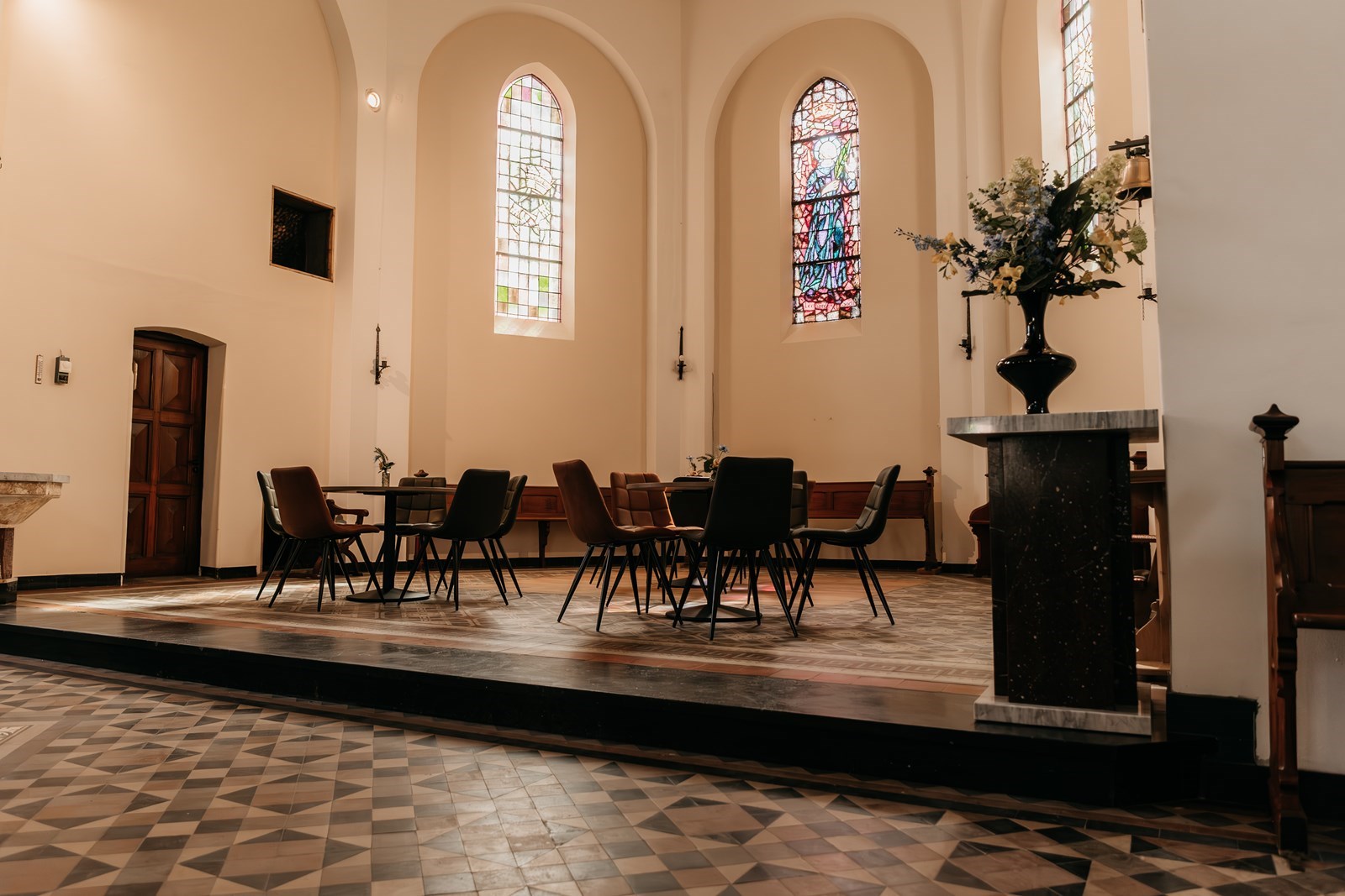Hemels overnachten in een voormalige katholieke kerk