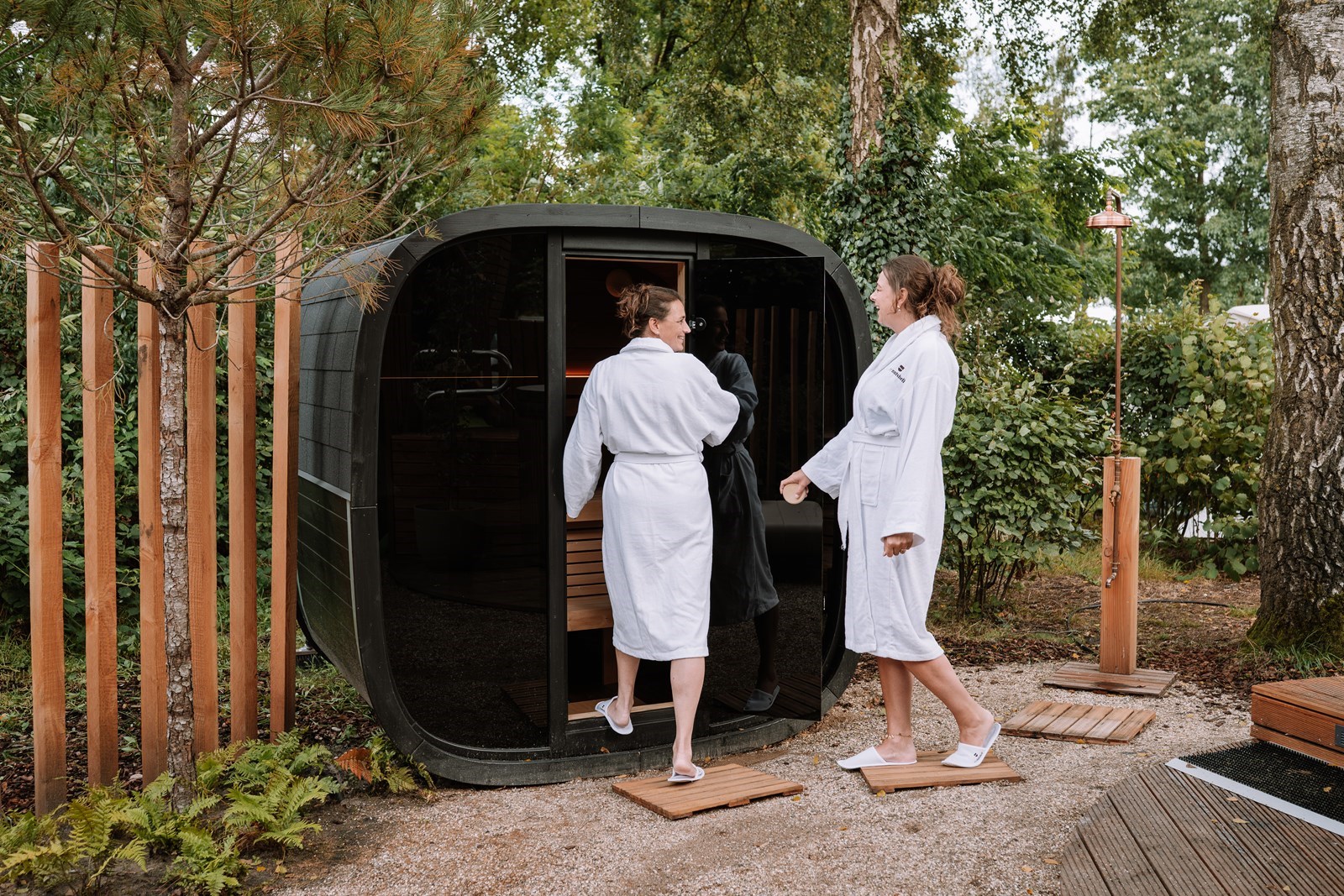 Uniek architectonisch tiny house met privé hottub en sauna