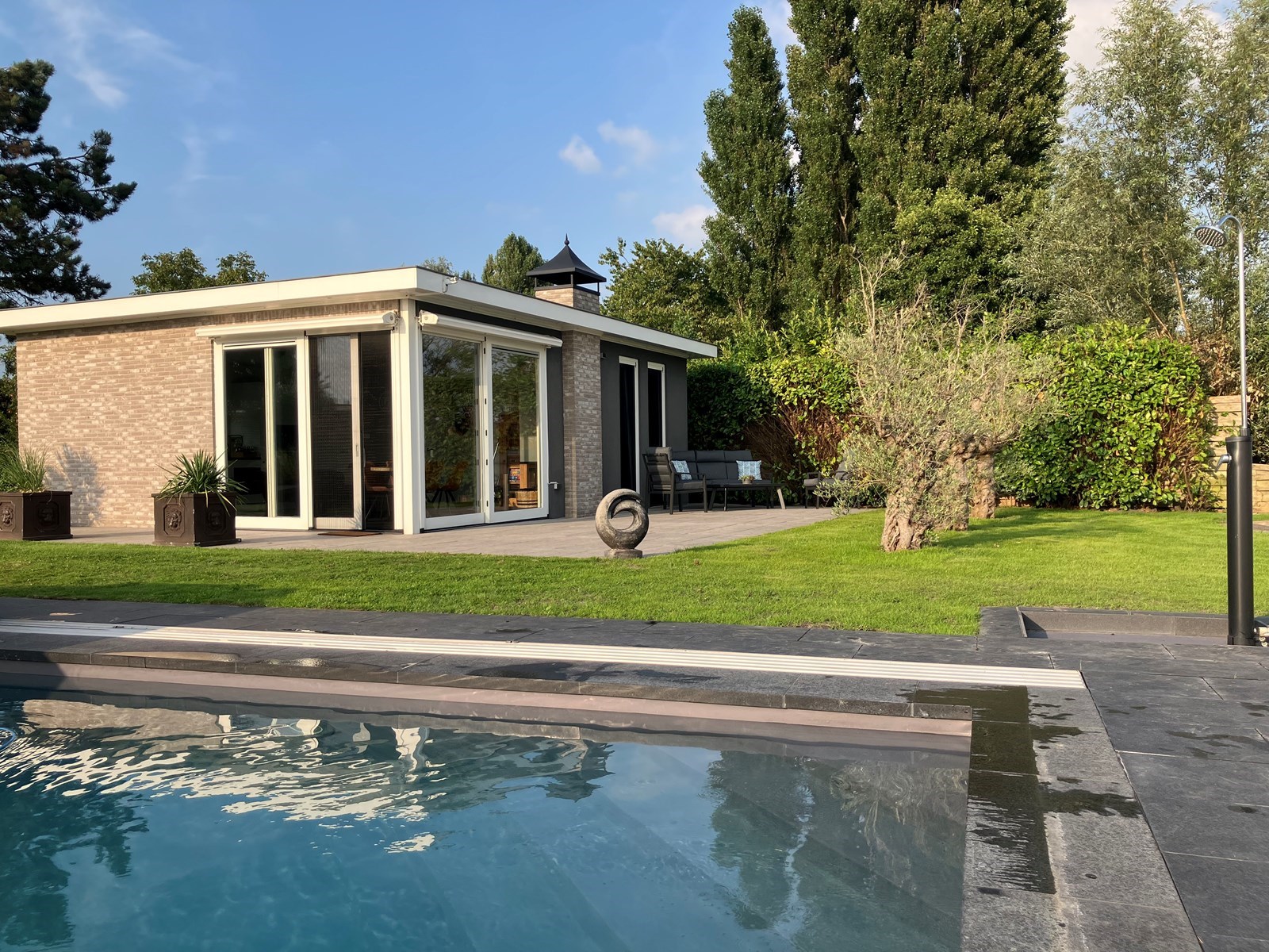 Uniek vakantiehuis aan de rivier de Lek