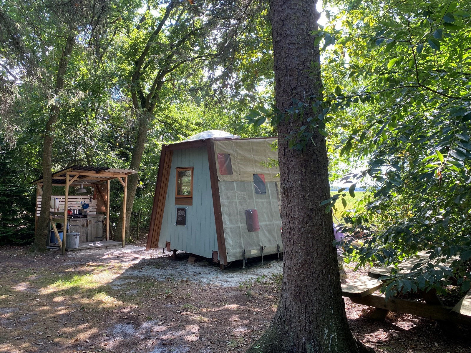 Origineel overnachten in een Natuurhut met weids uitzicht