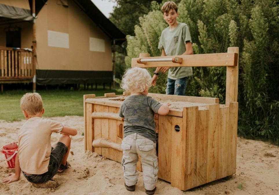 Klimmen en klauteren in deze kindvriendelijke en hondvriendelijke glampingtent