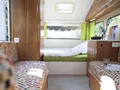 Uniek! Slapen in een Struisvogel Uniek! Slapen in een Struisvogel