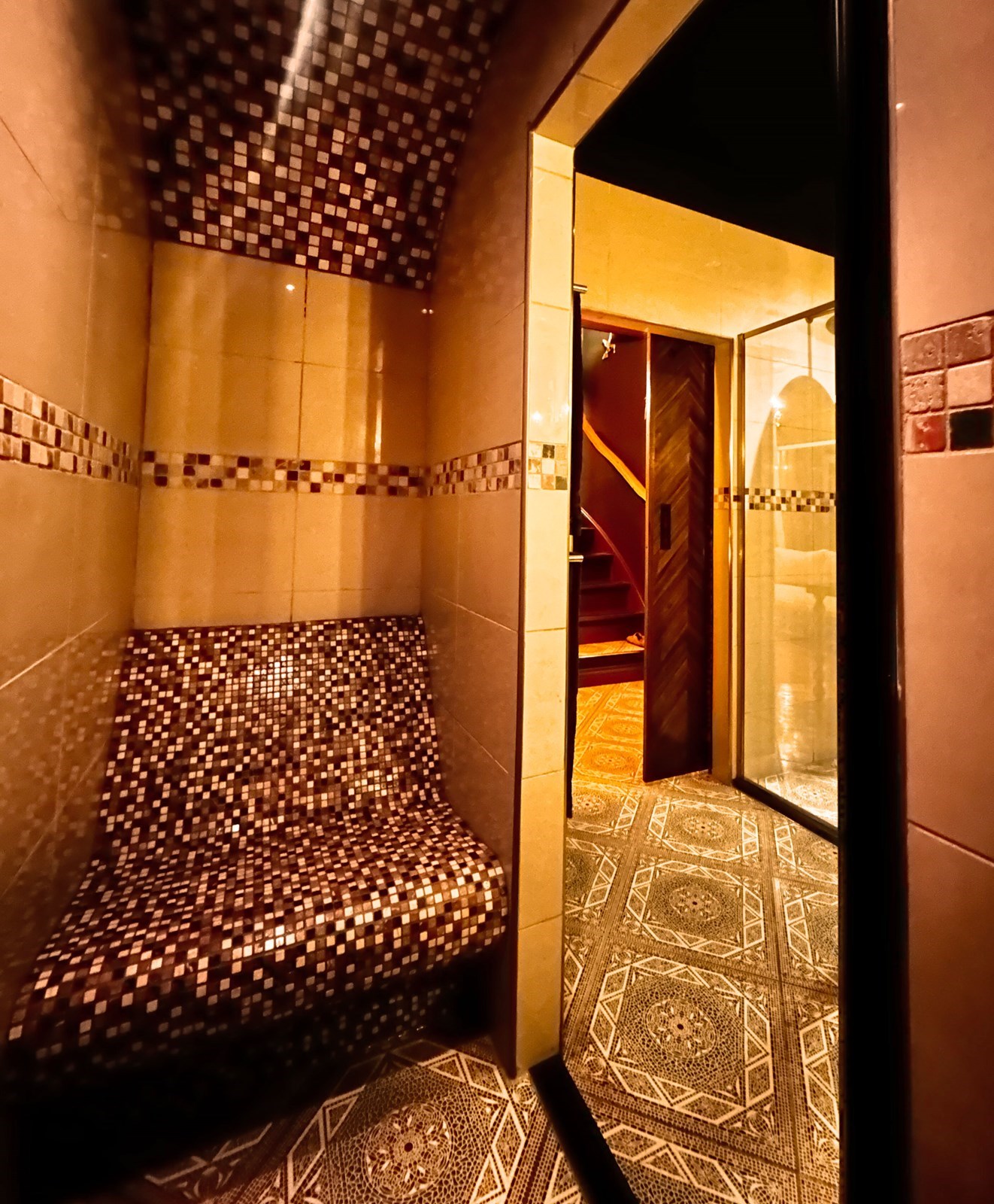 Unieke Wellness Lodge met jacuzzi, stoomruimte en sauna, geïnspireerd op het Zuid-Amerikaanse regenwoud