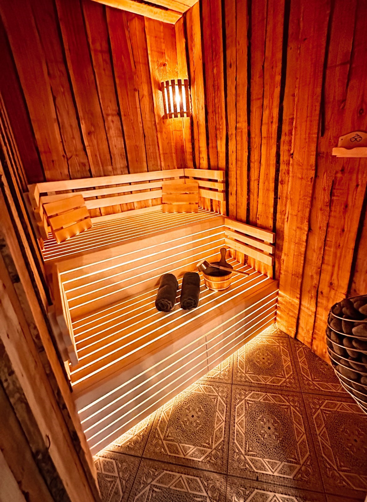 Unieke Wellness Lodge met jacuzzi, stoomruimte en sauna, geïnspireerd op het Zuid-Amerikaanse regenwoud