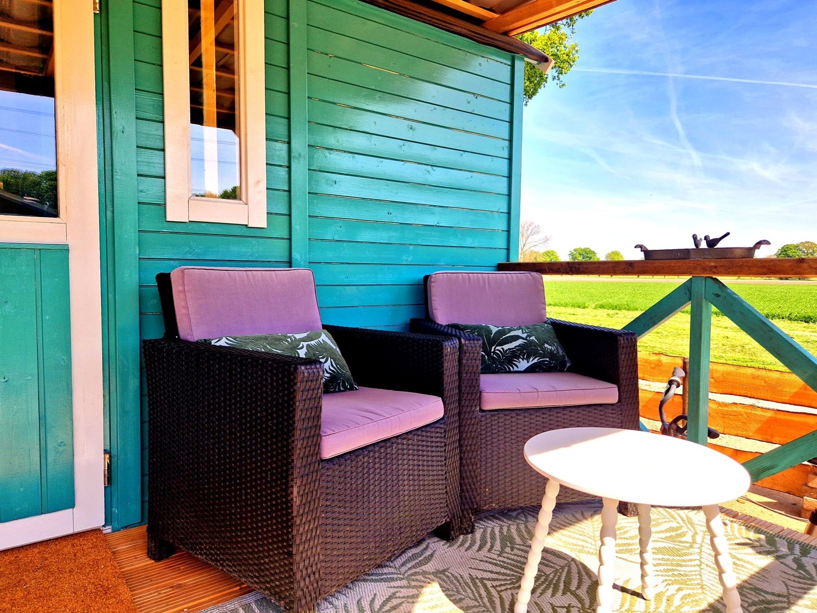 Charmante Pipowagen met knusse bedstee